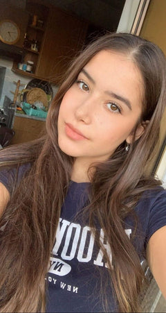 Aria Hollis
